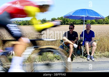 Caen, France. 09 juillet 2025. Cinquième étape du Tour de France 2025 cycliste, un contre-la-montre de 33 km à Caen, France, le mercredi 09 juillet 2025. La 112ème édition du Tour de France débute le samedi 5 juillet à Lille, France, et se terminera à Paris, France, le 27 juillet. BELGA PHOTO DAVID PINTENS crédit : Belga News Agency/Alamy Live News Banque D'Images
