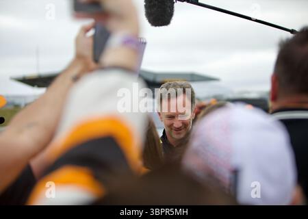Christian Horner, directeur du Red Bull Racing Team, interagit avec les fans lors de son dernier Grand Prix de Grande-Bretagne. Usage éditorial exclusif. Banque D'Images