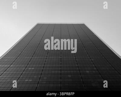 Manhattan, New York - 15 février 2019 : le Solow Building au 9 West 57th à New York Banque D'Images
