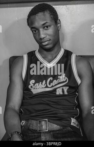 portrait d'un jeune joueur de basket-ball Banque D'Images