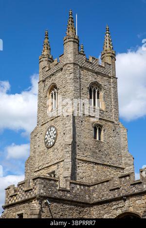 La tour du XVe siècle de l'église Marie la Vierge, également connue sous le nom d'église Marie dans la région de Prittlewell de Southend-on-Sea dans l'Essex, Royaume-Uni. Banque D'Images