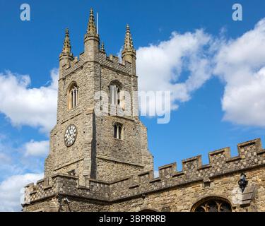 La tour du XVe siècle de l'église Marie la Vierge, également connue sous le nom d'église Marie dans la région de Prittlewell de Southend-on-Sea dans l'Essex, Royaume-Uni. Banque D'Images
