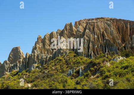 The Clay Cliffs - Pinnacles d'argile qui forment les Clay Cliffs à l'extérieur d'Omarama, Canterbury, Nouvelle-Zélande Banque D'Images