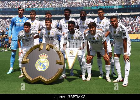 East Rutherford, États-Unis. 09 juillet 2025. Le Real Madrid pose pour une photo d'équipe avant le match de demi-finale de la Coupe du monde des clubs de la FIFA 2025 au MetLife Stadium à East Rutherford, États-Unis, le 9 juillet 2025. Photo de Chris Brunskill/UPI crédit : UPI/Alamy Live News Banque D'Images