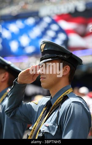 East Rutherford, États-Unis. 09 juillet 2025. East Rutherford, New Jersey, 9 juillet 2025 : officier de police lors de la demi-finale de la Coupe du monde des clubs de la FIFA entre le Paris Saint Germain et le Real Madrid CF au MetLife Stadium le 9 juillet 2025 (João Bravo /SPP) crédit : SPP Sport Press photo. /Alamy Live News Banque D'Images
