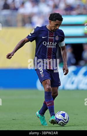 East Rutherford, États-Unis. 09 juillet 2025. Marquinhos du PSG passe le ballon lors du match entre le PSG et le Real Madrid C.F. pour la demi-finale de la Coupe du monde des clubs de la FIFA 2025, au MetLife Stadium à East Rutherford, États-Unis, le 9 juillet 2025. Photo : Heuler Andrey/DiaEsportivo/Alamy Live News crédit : DiaEsportivo/Alamy Live News Banque D'Images