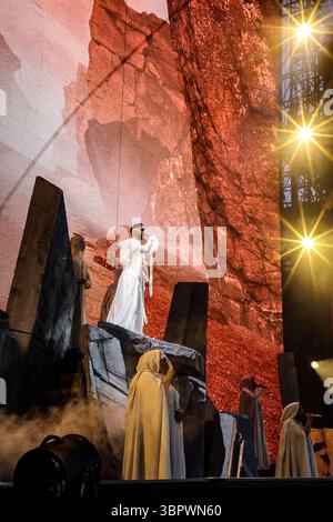 Turin, Italie. 10 juillet 2025. Le chanteur italien Mengoni lors du concert à Turin pendant MENGONI DEGAGI STADI, concert de musique à TURIN, Italie, 09 juillet 2025 crédit : Agence photo indépendante/Alamy Live News Banque D'Images