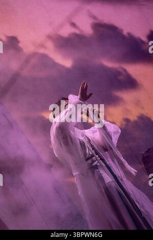 Turin, Italie. 10 juillet 2025. Le chanteur italien Mengoni lors du concert à Turin pendant MENGONI DEGAGI STADI, concert de musique à TURIN, Italie, 09 juillet 2025 crédit : Agence photo indépendante/Alamy Live News Banque D'Images