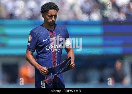 9 juillet 2025 ; East Rutherford, NJ, USA : Marquinhos du PSG avant le match entre le PSG et le Real Madrid C.F. pour la demi-finale de la Coupe du monde des clubs FIFA 2025, au MetLife Stadium Banque D'Images