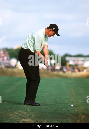 010722/ROYAL LYTHAM ST. ANNES, BLACKPOOL, UK/PHOTO MARK NEWCOMBE/THE OPEN CHAMPIONSHIP ADAM SCOTT OPEN 2001 ROYAL LYTHAM ST. ANNES GOLF CLUB, BLACKPOOL, LANCASHIRE, Royaume-Uni JUILLET 2001 crédit photo : Mark Newcombe / visions in Golf L'Open Championship 2001, la 130e édition de la plus ancienne majeure du golf, s'est tenue du 19 au 22 juillet 2001 au Royal Lytham & St Annes Golf Club à Lytham St Annes, Angleterre. Banque D'Images