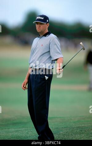 010722/ROYAL LYTHAM ST. ANNES, BLACKPOOL, UK/PHOTO MARK NEWCOMBE/THE OPEN CHAMPIONSHIP DAVIS LOVE III OPEN 2001 ROYAL LYTHAM ST. ANNES GOLF CLUB, BLACKPOOL, LANCASHIRE, Royaume-Uni JUILLET 2001 crédit photo : Mark Newcombe / visions in Golf L'Open Championship 2001, la 130e édition de la plus ancienne majeure du golf, s'est tenue du 19 au 22 juillet 2001 au Royal Lytham & St Annes Golf Club à Lytham St Annes, Angleterre. Banque D'Images