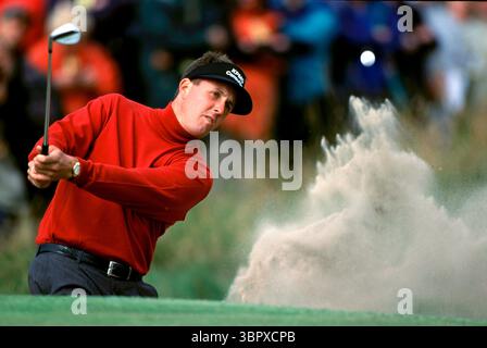 010722 ROYAL LYTHAM ST. ANNES, BLACKPOOL, UK/ PHOTO MARK NEWCOMBE /THE OPEN CHAMPIONSHIP 2001 PHIL MICKELSON crédit photo : Mark Newcombe / visions in Golf L'Open Championship 2001, la 130e édition de la plus ancienne majeure du golf, s'est tenue du 19 au 22 juillet 2001 au Royal Lytham & St Annes Golf Club de Lytham St Annes, Angleterre. Banque D'Images