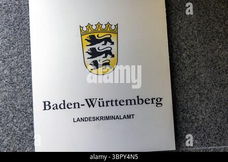 Office national des enquêtes criminelles du Bade-Wuerttemberg, bouclier et armoiries. Stuttgart, Bade-Wuerttemberg, Allemagne Banque D'Images
