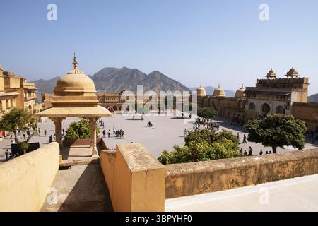Amber Fort ou forteresse sur la chaîne de collines Aravalli, Jaipur, Rajasthan, Inde Banque D'Images