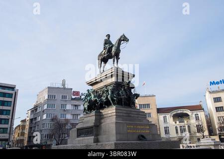Bulgarie. Sofia. Statue Alexander II devant le bâtiment de l'Assemblée nationale Banque D'Images