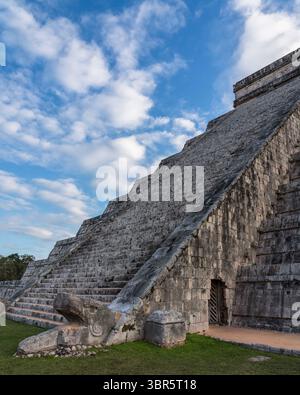 15 janvier 2019, Chichen Itza, Yucatan, Mexique : El Castillo ou Temple de Kukulkan est la plus grande pyramide dans les ruines de la grande ville maya de Chichen Itza, Yucatan, Mexique. La ville préhispanique de Chichen-Itza est classée au patrimoine mondial de l'UNESCO. (Crédit image : © Jon G. Fuller/VW pics via ZUMA Wire) Banque D'Images