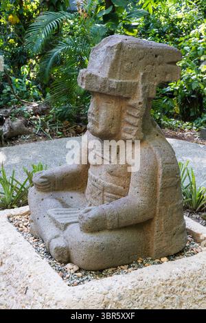 27 juillet 2018, Villahermosa, Tabasco, Mexique : le gouverneur, monument 77, des ruines olmèques de la Venta. Période préclassique (700-400 av. J.-C.). Musée la Venta, Villahermosa, Mexique. (Crédit image : © Jon G. Fuller/VW pics via ZUMA Wire) Banque D'Images