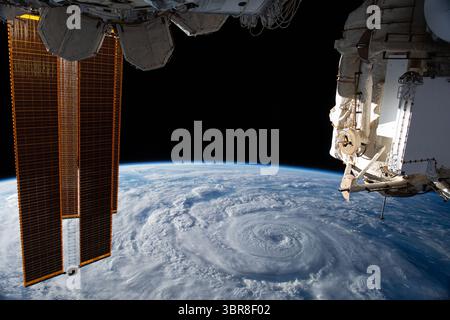 19 août 2020 - atmosphère terrestre - ouragan Geneviève au large de la côte Pacifique du Mexique depuis la Station spatiale internationale. (Crédit image : © NASA/ZUMA Wire/ZUMAPRESS.com) Banque D'Images