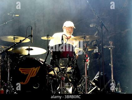 Québec, Canada. 10 juillet 2025. David Lovering des Pixies se produit au Festival d'été de Québec le 10 juillet 2025 à Québec, Québec. Photo : Casey Flanigan / Sipa USA crédit : Sipa USA / Alamy Live News Banque D'Images