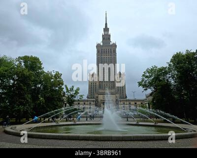Le Palais de la culture et de la Science à Varsovie, Pologne. Banque D'Images
