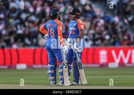 Shafali Verma de l'Inde célèbre un quatre lors de la 4ème Vitality IT20 England Women vs India Women à Old Trafford, Manchester, Royaume-Uni, le 9 juillet 2025 (photo par Alfie Cosgrove/News images) Banque D'Images
