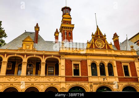 Façade de la caserne de pompiers Eastern Hill, construite en 1893 dans le style architectural australien Queen Anne, dans le centre de Melbourne, Victoria, Australie Banque D'Images
