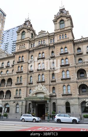 Façade de l'hôtel Windsor, construit en 1884 dans un style architectural Renaissance, dans le centre de Melbourne, Victoria, Australie Banque D'Images
