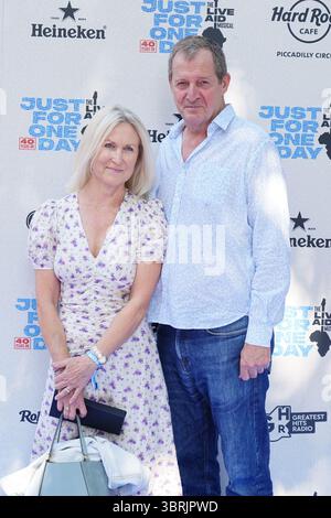 Fiona Millar et Alastair Campbell assistent à un gala de 'Just for One Day : The Live Aid musical', célébrant le 40e anniversaire de Live Aid au Shaftesbury Theatre de Londres. Date de la photo : dimanche 13 juillet 2025. Banque D'Images