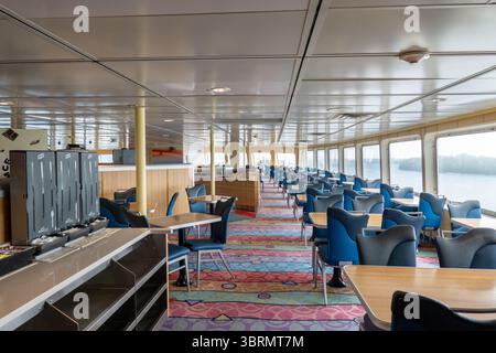MS Chi-Cheemaun véhicule de tourisme Ferry Restaurant places assises, service de ferry entre Tobermory et South Baymouth Manitoulin Island, photo stock Banque D'Images