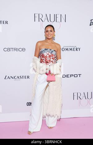 Frauen 100 - nuit d'été Laura Noltemeyer beim Frauen 100 - soirée d'été im China Club AM 10.07.2025 à Berlin. *** Women 100 Summer Noltemeyer Laura Noltemeyer à l'événement Women 100 Summer Night au China Club le 10 07 2025 à Berlin Copyright : xEventpressxKochanx Banque D'Images