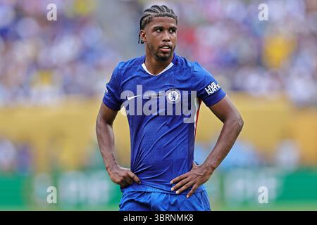 East Rutherford, États-Unis. 12 juillet 2025. Andrey Santos, du Chelsea FC, regarde le match entre le Chelsea FC et le PSG pour la finale de la Coupe du monde des clubs de la FIFA 2025, au MetLife Stadium à East Rutherford, aux États-Unis, le 12 juillet 2025. Photo : Heuler Andrey/DiaEsportivo/Alamy Live News crédit : DiaEsportivo/Alamy Live News Banque D'Images
