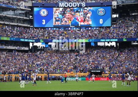 New Jersey, États-Unis. 13 juillet 2025. Cette photo prise le 13 juillet 2025 montre la fin du match final entre le Chelsea FC (Angleterre) et le Paris Saint-Germain (France) lors de la Coupe du monde des clubs de la FIFA 2025 au MetLife Stadium, New Jersey, États-Unis. Crédit : Xu Chang/Xinhua/Alamy Live News Banque D'Images