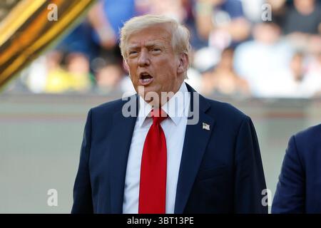 East Rutherford, Etats-Unis. 13 juillet 2025. Le président AMÉRICAIN Donald Trump lors de la finale de la Coupe du monde des clubs de la FIFA 2025 entre le Chelsea FC et le Paris Saint-Germain (PSG) le 13 juillet 2025 au MetLife Stadium à East Rutherford, New Jersey, États-Unis - photo Jean Catuffe/DPPI crédit : DPPI Media/Alamy Live News Banque D'Images