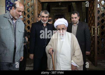 6 octobre 2015, Téhéran, IRAN : le président de l'Assemblée des experts, Ahmad Jannati, est vu à la mosquée universitaire de Téhéran, Iran. (Crédit image : © Rouzbeh Fouladi/ZUMA Wire) Banque D'Images