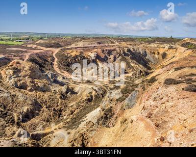 Parys Mountain, Amlwch, Anglesey, Nord du pays de Galles, site d'une grande mine de cuivre largement exploitée au XVIIIe siècle, dont les origines remontent à 4000... Banque D'Images