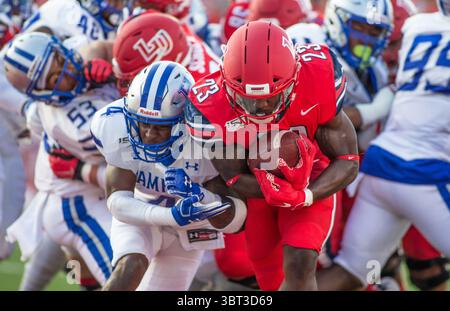 21 septembre 2019 : Frankie Hickson (23 ans) fait irruption dans la zone finale lors de l'action de football NCAA entre les Pirates de Hampton et les Flames Liberty au Williams Stadium de Lynchburg, Virginie. Jonathan Huff/CSM.(image de crédit : &copy ; Jonathan Huff/CSM via ZUMA Wire) Banque D'Images