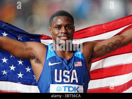 28 septembre 2019, Doha, Qatar : CHRISTIAN COLEMAN des États-Unis célèbre sa participation à la finale du 100 m masculin lors de la deuxième journée des Championnats du monde d'athlétisme de l'IAAF. Coleman a levé les épaules de la controverse de son build-up pour les Championnats du monde pour remporter la finale du 100m en 9,76 secondes. (Crédit image : © Ulrik Pedersen/CSM via ZUMA Wire) Banque D'Images