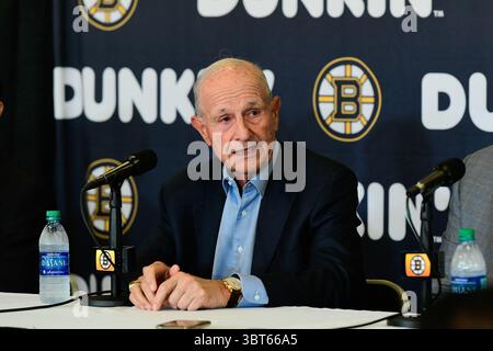 1er octobre 2019 : Jeremy Jacobs, propriétaire des Boston Bruins, répond aux questions des médias lors de la journée des médias des Boston Bruins qui se tient au Warrior Ice Arena à Boston, Massachusetts. Eric Canha/CSM(image de crédit : &copy ; Eric Canha/CSM via ZUMA Wire) Banque D'Images