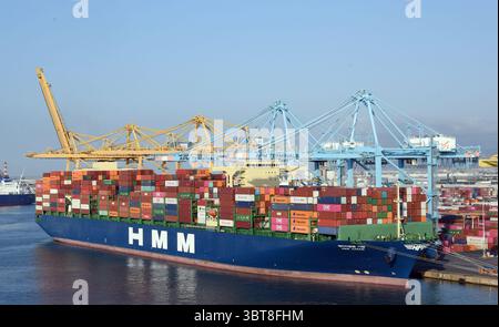 Barcelone, Espagne. 14 juillet 2023. Vue sur la zone portuaire de Barcelone. Crédit : Waltraud Grubitzsch/dpa/Alamy Live News Banque D'Images