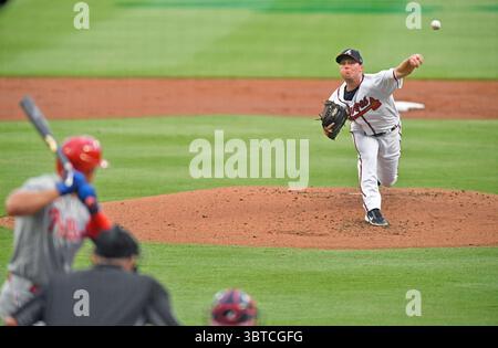 22 août 2020 : Robbie Erlin, lanceur des Braves d'Atlanta, lance un pitch lors de la deuxième manche d'un match de la MLB contre les Phillies au Truist Park à Atlanta, Géorgie. Austin McAfee/CSM(image de crédit : &copy ; Austin McAfee/CSM via ZUMA Wire) Banque D'Images