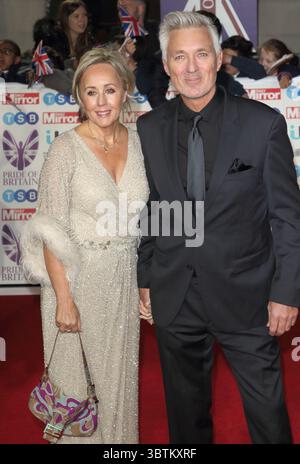 28 octobre 2019, Londres, Royaume-Uni : Shirlie Holliman et Martin Kemp sur le tapis rouge aux Daily Mirror Pride of Britain Awards, en partenariat avec TSB, au Grosvenor House Hotel, Park Lane. (Crédit image : © Keith Mayhew/SOPA images via ZUMA Wire) Banque D'Images
