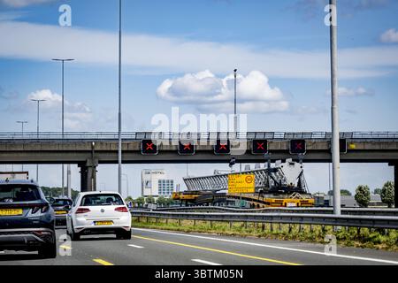 AMSTERDAM - travaux routiers sur la partie a 10 L'anneau L'a10 est fermé ANP /HOLLANDSE HOOGTE /ROBIN UTRECHT pays-bas OUT - belgique OUT Banque D'Images