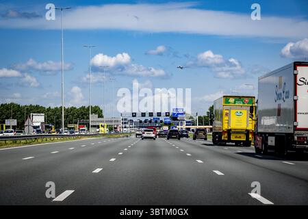 AMSTERDAM - travaux routiers sur la partie a 10 L'anneau L'a10 est fermé ANP /HOLLANDSE HOOGTE /ROBIN UTRECHT pays-bas OUT - belgique OUT Banque D'Images