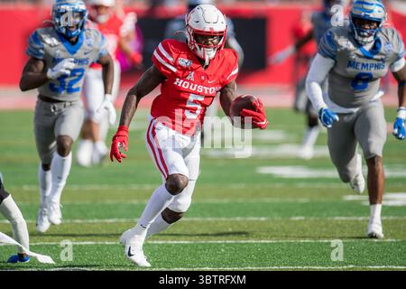 16 novembre 2019 : Marquez Stevenson (5 ans), receveur des Cougars de Houston, court pour un touchdown après avoir fait une capture pendant le 1er quart-temps d'un match de football de la NCAA entre les Tigers de Memphis et les Cougars de Houston au stade TDECU à Houston, Texas. ..Trask Smith/CSM(image de crédit : &copy ; Trask Smith/CSM via ZUMA Wire) Banque D'Images