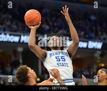 23 novembre 2019 : L'attaquant de Memphis, Precious Achiuwa (55 ans), se dirige vers le panier lors du match de basket-ball de la NCAA entre les Rebels d'Ole' Miss et les Tigers de Memphis au Forum FedEx à Memphis, TN. Kevin Langley/Sports South Media/CSM(image de crédit : &copy ; Kevin Langley/CSM via ZUMA Wire) Banque D'Images