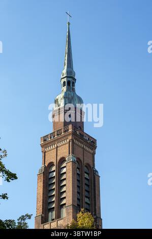 22 septembre 2010, Berlin, Brandebourg, Allemagne : église paroissiale protestante dans le quartier de Prenzlauer Berg à Berlin Allemagne (crédit image : © Sergi ReboredoZUMA Wire) Banque D'Images