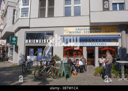 22 septembre 2010, Berlin, Brandebourg, Allemagne : restaurants et cafés à Kaiserdamm dans le district de Berlin Charlottenburg Allemagne (crédit image : © Sergi ReboredoZUMA Wire) Banque D'Images