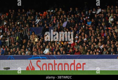 27 novembre 2019, Valence, Valence, Espagne : les fans de Valence lors du match du groupe H de l'UEFA Champions League entre Valence et Chelsea au stade Mestalla le 27 novembre 2019 à Valence, Espagne (crédit image : © AFP7 via ZUMA Wire) Banque D'Images