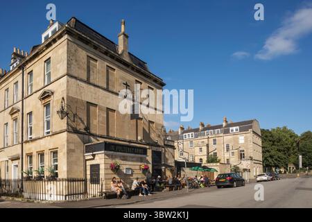 Angleterre, Somerset, Bath, Pulteney Arms Pub Banque D'Images