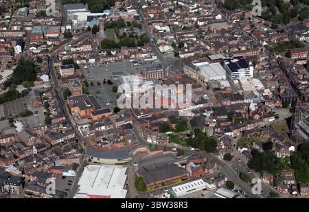 Vue aérienne du centre-ville de Macclesfield, Cheshire, prise de l'est vers l'ouest Banque D'Images